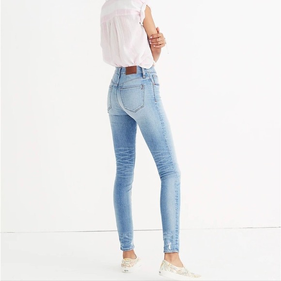 Madewell 9" High-Rise Skinny Jeans: Destructed-Hem Edition Size 26 - Picture 2 of 7